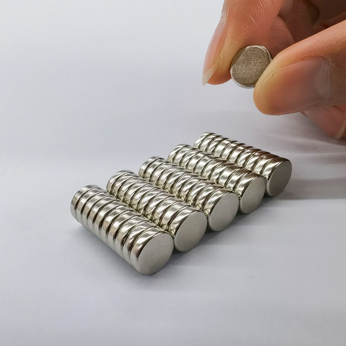 Nam châm Neodymium dạng đĩa D10×3mm, nam châm đất hiếm vĩnh cửu lực từ mạnh, mạ NiCuNi hiệu suất cao - Image 6